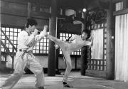 Foto de Bruce Lee y dioses chinos