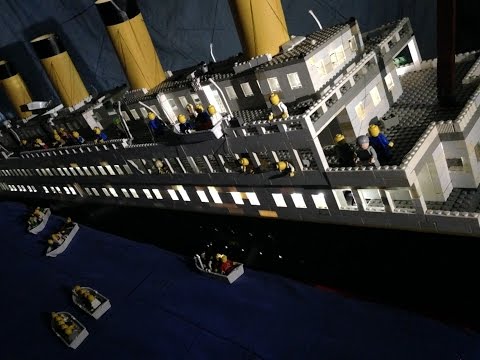 Lego Titanic Movie