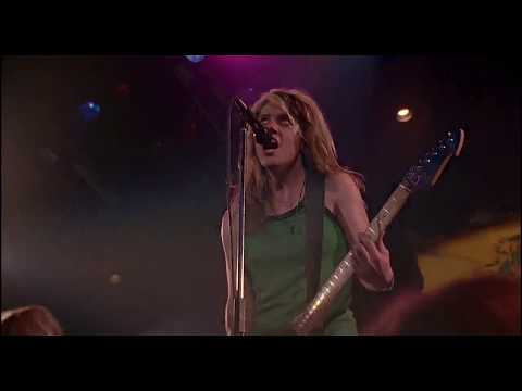 L7 (Camel Lips) playing "Gas Chamber", SERIAL MOM [John Waters, 1994]