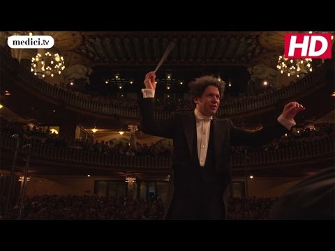 Gustavo Dudamel - Beethoven Symphony No 9, 2 Molto Vivace