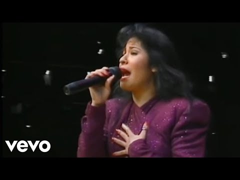 Selena - Disco Medley (Live From Astrodome)
