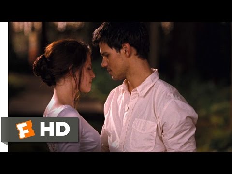 Twilight: Breaking Dawn Part 1 (2/9) Movie CLIP - Jacob & Bella Dance (2011) HD
