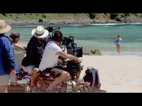 The Shallows: Blake Lively Behind the Scenes Movie Broll - Shark
