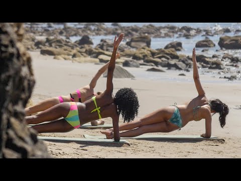 VR Bikini Yoga - Malibu - Lesson 5: Abdominal Strength