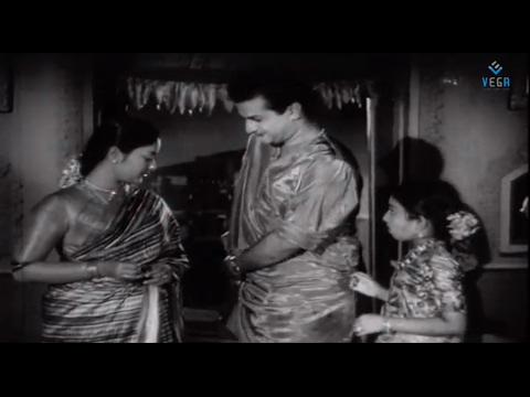 Mahanati Savitri's Kutumbha Gavravam Telugu movie