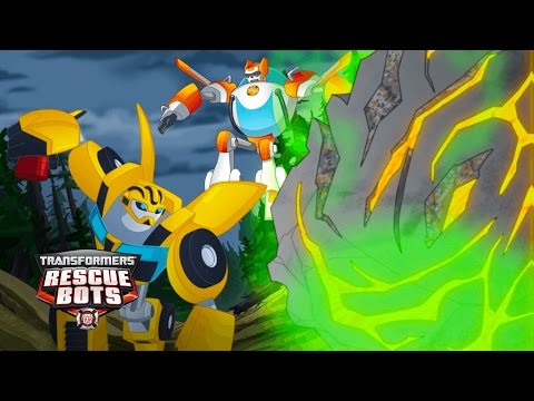 Transformers: Rescue Bots Season 1 - 'Team Bumblebee and Blades' Official Clip