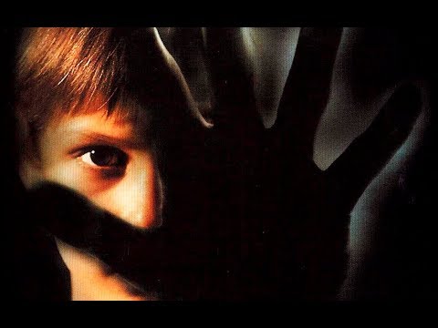 Darkness (Trailer español)