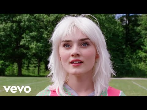 Meg Donnelly, Trevor Tordjman - Stand (From "ZOMBIES")
