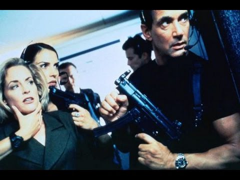 Michael Dudikoff: Executive Command - In einsamer Mission (3/4)